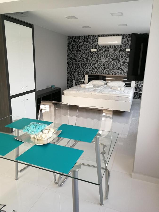 Aqua Solar Apartmanhaz Miskolc Extérieur photo