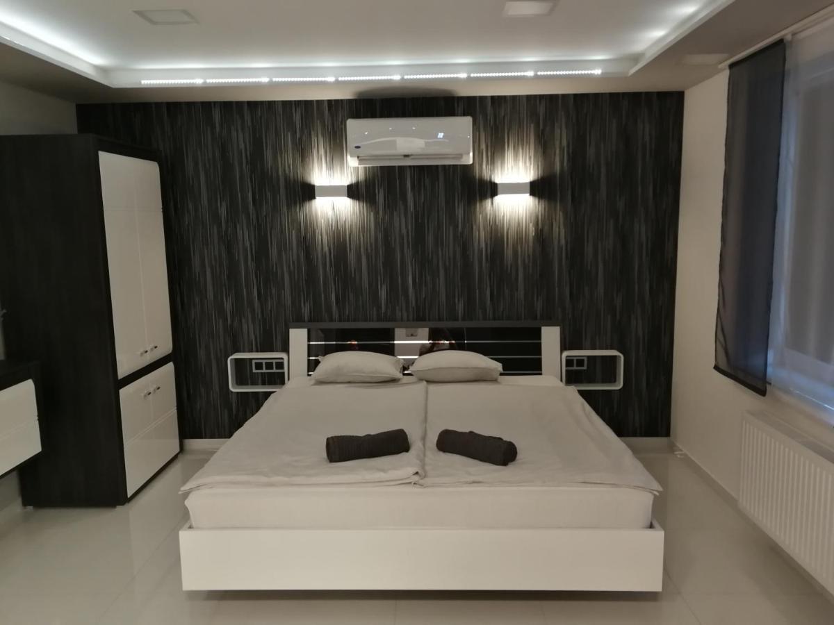 Aqua Solar Apartmanhaz Miskolc Extérieur photo