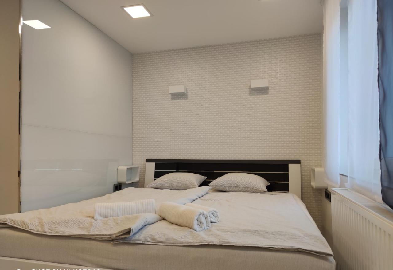 Aqua Solar Apartmanhaz Miskolc Extérieur photo