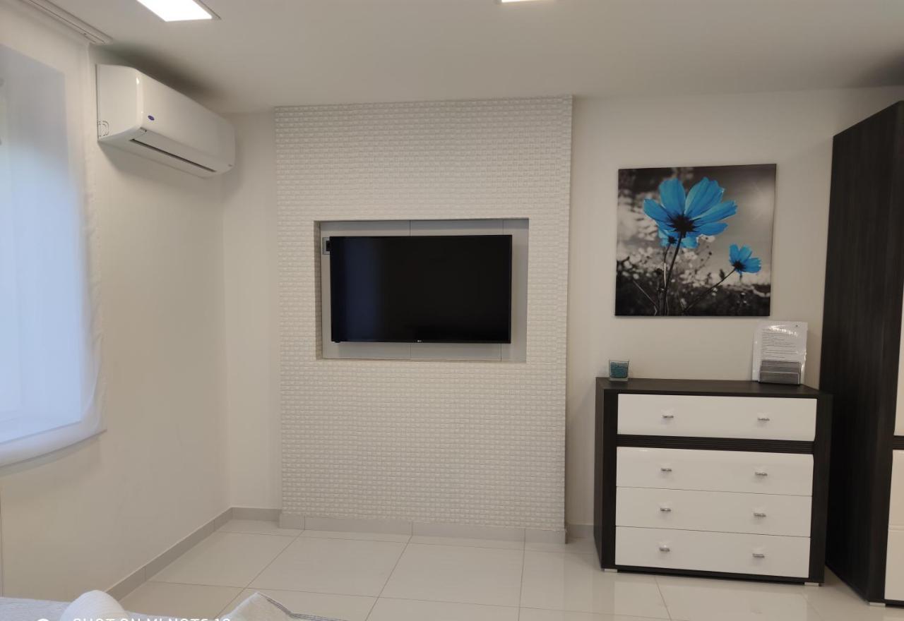Aqua Solar Apartmanhaz Miskolc Extérieur photo